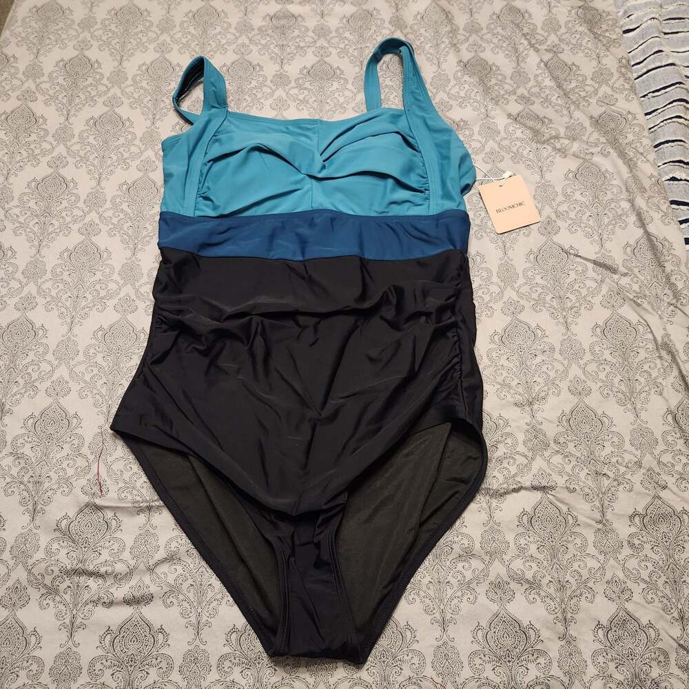 Plus Size Contrast Twist Front Tummy Control One Piece Swimsuit